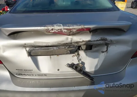 2008 Pontiac Grand Prix z USA, uszkodzony, nr VIN 2G2WP582081137310